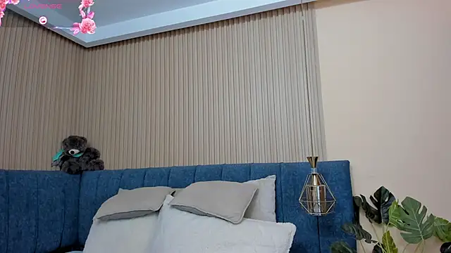 kathecute   online show from April 1, 2026, 1:39 am