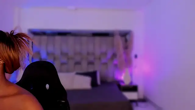 ChaynnaCooper online show from February 28, 2026, 4:24 am