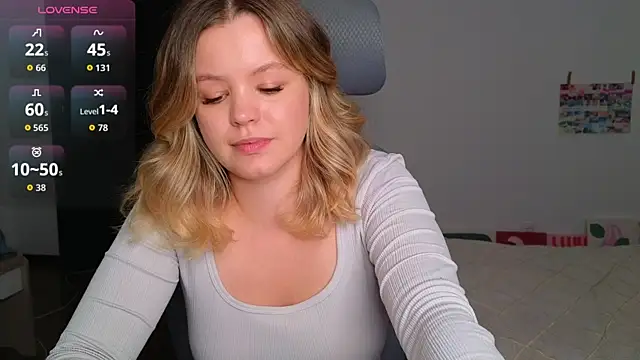 Snapshot of Milana15 chatting on September 30, 2025, 11:37 am Milana15 online show from September 30, 2025, 11:37 am