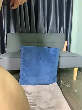 Snapshot of Ly_Coca24 chatting on March 6, 2025, 5:33 pm Ly Coca24 online show from March 6, 2025, 5:33 pm