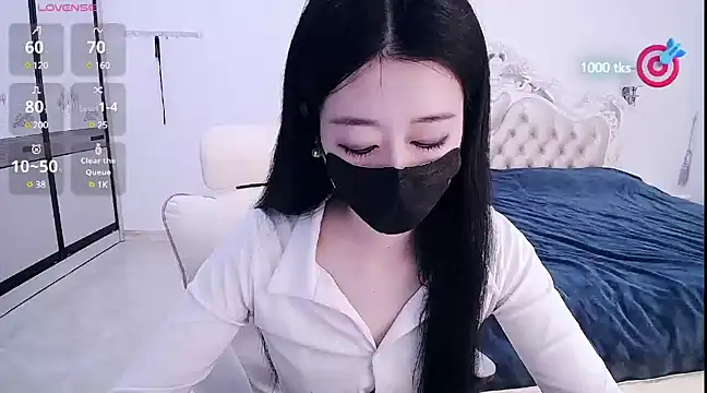 CN-xiaofei online show from February 1, 2025, 2:26 am