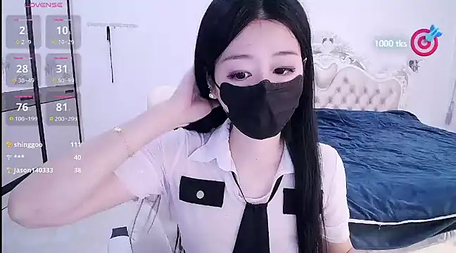 CN-xiaofei online show from February 14, 2025, 5:51 am