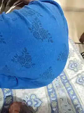 Snapshot of Raat_ki_rani_ chatting on December 1, 2024, 8:20 pm Raat ki rani online show from December 1, 2024, 8:20 pm