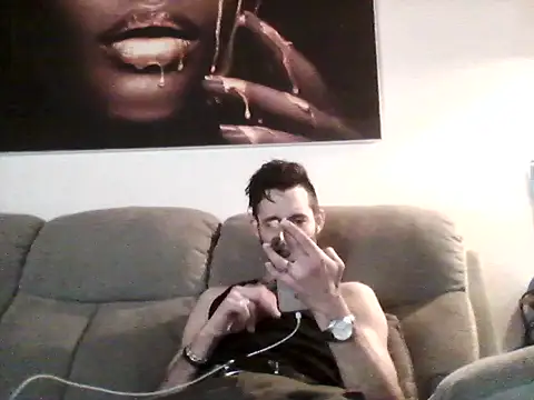 Snapshot of Bigkisslove chatting on February 11, 2026, 1:10 am Bigkisslove online show from February 11, 2026, 1:10 am