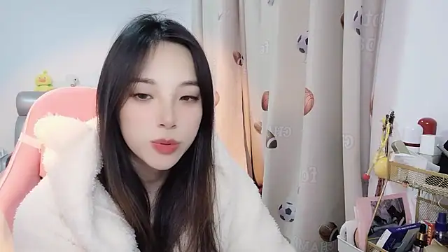 Snapshot of ooo___mimi chatting on December 24, 2024, 11:38 am ooo mimi online show from December 24, 2024, 11:38 am