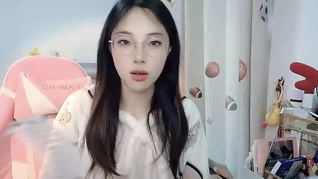 Snapshot of ooo___mimi chatting on December 26, 2024, 2:55 am ooo mimi online show from December 26, 2024, 2:55 am