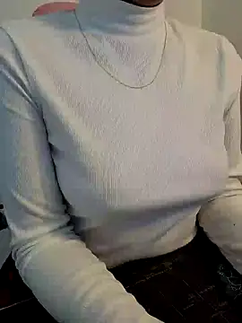 Snapshot of princess_katey chatting on January 13, 2025, 12:35 pm princess katey online show from January 13, 2025, 12:35 pm