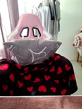 Snapshot of princess_katey chatting on March 20, 2025, 1:15 pm princess katey online show from March 20, 2025, 1:15 pm