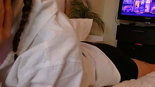 Sexyhottpunani online show from July 12, 2026, 1:24 pm