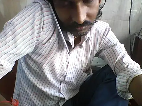 Snapshot of Desi_GfBf chatting on October 31, 2025, 6:47 am Desi GfBf online show from October 31, 2025, 6:47 am