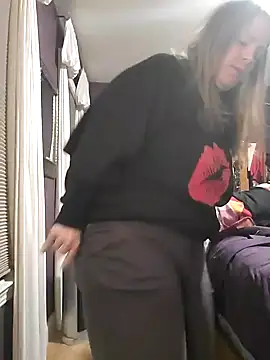 Snapshot of crazycatcass chatting on February 14, 2025, 10:59 am crazycatcass online show from February 14, 2025, 10:59 am