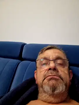 Snapshot of axecoman60 chatting on January 16, 2025, 9:08 pm axecoman60 online show from January 16, 2025, 9:08 pm