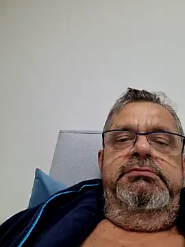 Snapshot of axecoman60 chatting on January 20, 2025, 7:04 pm axecoman60 online show from January 20, 2025, 7:04 pm