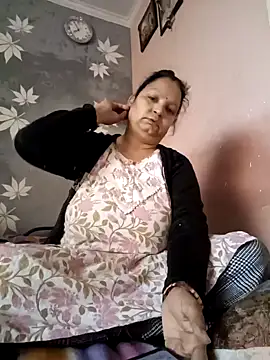 Kavya kapoor online show from February 6, 2025, 2:22 am