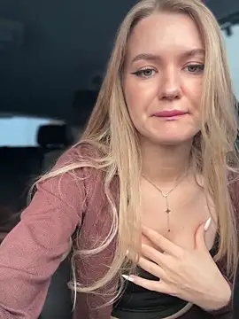 Devill Angel  online show from December 23, 2025, 9:51 am