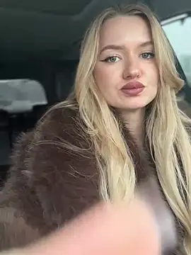 Devill Angel  online show from January 18, 2026, 9:57 am