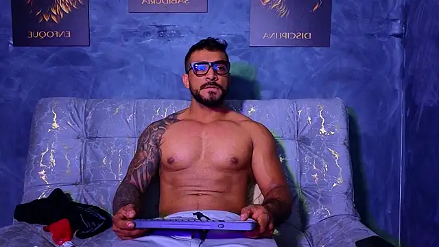 Snapshot of ERIC_HARRISON chatting on October 4, 2025, 1:58 am ERIC HARRISON online show from October 4, 2025, 1:58 am