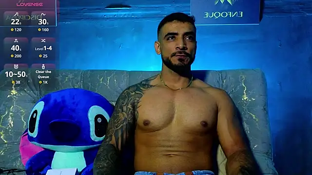 Snapshot of ERIC_HARRISON chatting on November 8, 2025, 9:35 pm ERIC HARRISON online show from November 8, 2025, 9:35 pm