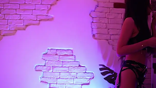 Snapshot of AngelinaCapri chatting on February 3, 2025, 9:29 pm AngelinaCapri online show from February 3, 2025, 9:29 pm