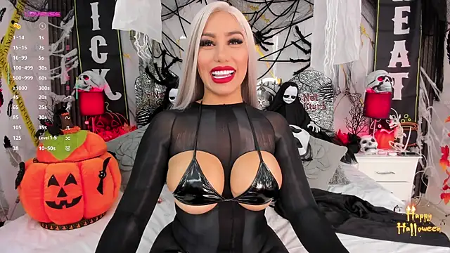 Snapshot of EmilyLeah_ chatting on October 9, 2025, 2:59 pm EmilyLeah online show from October 9, 2025, 2:59 pm