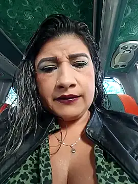 Hannahcandyy online show from January 29, 2025, 1:28 pm