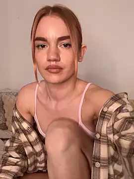 Snapshot of Heidi11 chatting on February 5, 2025, 6:26 pm Heidi11 online show from February 5, 2025, 6:26 pm