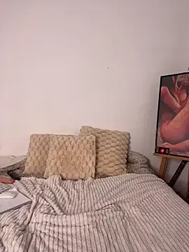 Snapshot of Heidi11 chatting on March 4, 2025, 6:29 pm Heidi11 online show from March 4, 2025, 6:29 pm