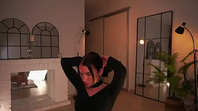 Snapshot of Heidi11 chatting on September 22, 2025, 4:20 pm Heidi11 online show from September 22, 2025, 4:20 pm