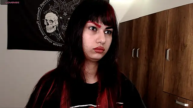 Little-Lucifer online show from June 3, 2026, 1:52 am