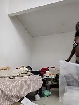 mamakarma1403 online show from February 14, 2026, 11:56 pm