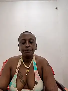 mamakarma1403 online show from June 17, 2026, 3:35 pm