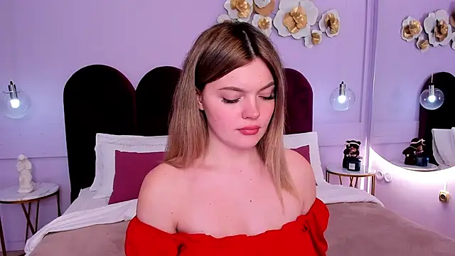 Snapshot of ZaraBloom chatting on March 19, 2025, 10:42 pm ZaraBloom online show from March 19, 2025, 10:42 pm