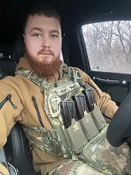 Snapshot of Artur6663 chatting on December 21, 2024, 11:33 am Artur6663 online show from December 21, 2024, 11:33 am