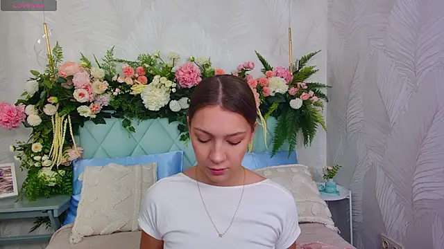 AliceBrayan online show from February 3, 2026, 5:07 pm