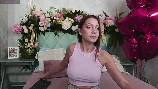 AliceBrayan online show from February 19, 2026, 5:20 pm