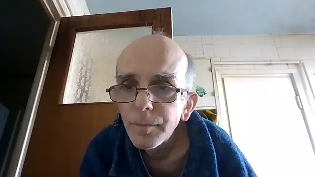 mariusica1xh online show from March 8, 2026, 10:41 am