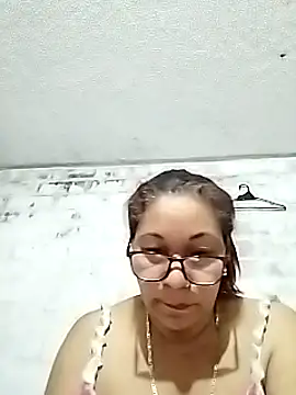 CafeCaliente69 online show from December 8, 2024, 10:03 pm