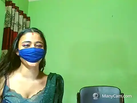 Snapshot of desi_diva chatting on December 21, 2024, 6:23 pm desi diva online show from December 21, 2024, 6:23 pm