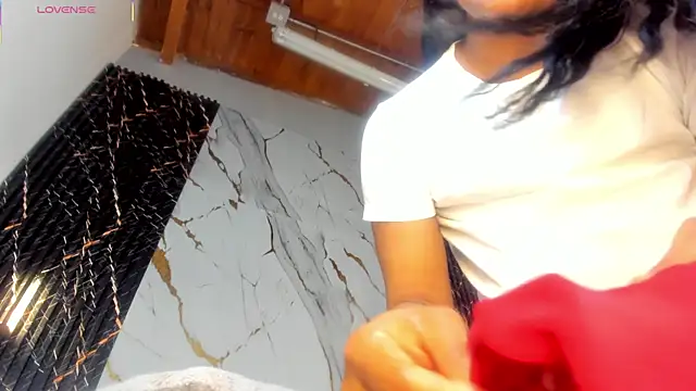 ebony hot1 online show from November 12, 2025, 2:28 pm