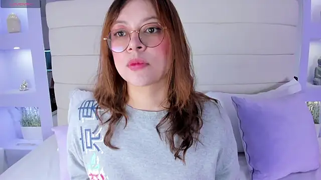 Snapshot of Lanna18 chatting on February 18, 2025, 11:44 am Lanna18 online show from February 18, 2025, 11:44 am