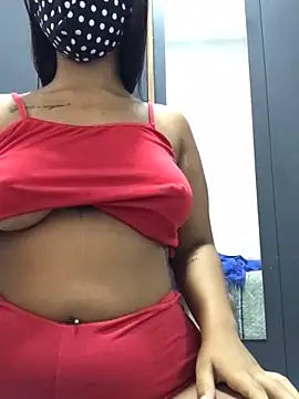 Snapshot of larissa1705 chatting on February 4, 2025, 4:08 pm larissa1705 online show from February 4, 2025, 4:08 pm