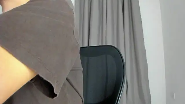 Joe23   online show from October 7, 2025, 1:36 am