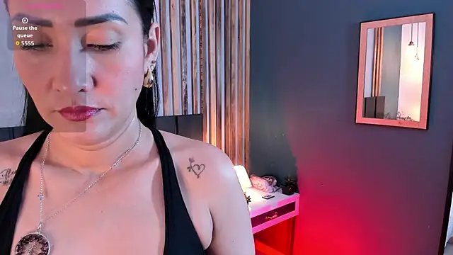 Snapshot of Janne_lee chatting on November 6, 2025, 7:59 pm Janne lee online show from November 6, 2025, 7:59 pm