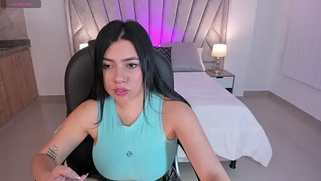 Snapshot of naomii_campbell_ chatting on September 18, 2025, 4:42 pm naomii campbell online show from September 18, 2025, 4:42 pm