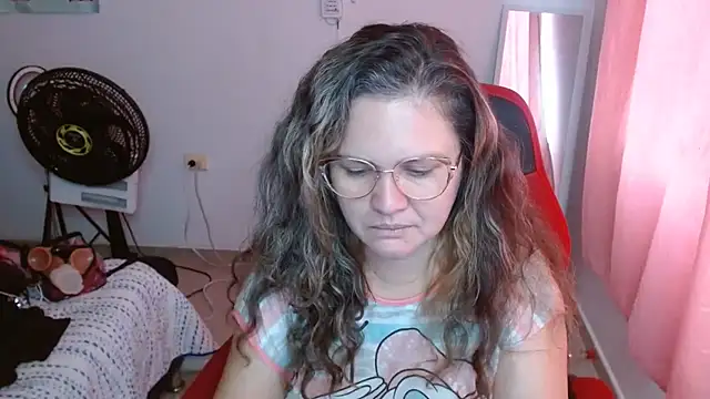 helenca43 online show from October 2, 2025, 12:34 pm