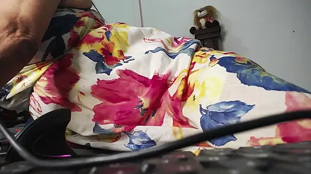 DominaLeona online show from December 3, 2024, 10:29 pm