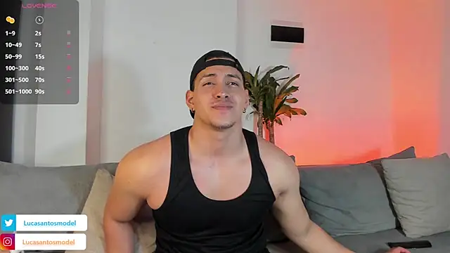 lucasanto  online show from December 17, 2024, 7:29 am