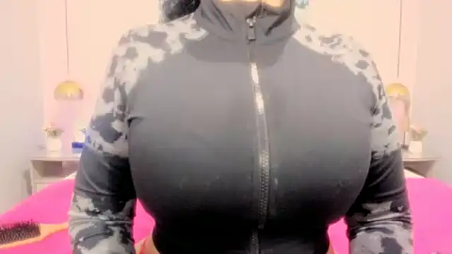 Snapshot of valeriasexxx chatting on February 26, 2025, 9:42 am valeriasexxx online show from February 26, 2025, 9:42 am