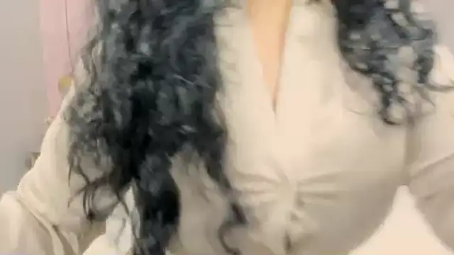 Snapshot of valeriasexxx chatting on February 28, 2025, 11:01 pm valeriasexxx online show from February 28, 2025, 11:01 pm