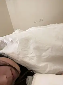 Snapshot of Sweet-Angel999 chatting on December 7, 2024, 9:33 pm Sweet-Angel999 online show from December 7, 2024, 9:33 pm